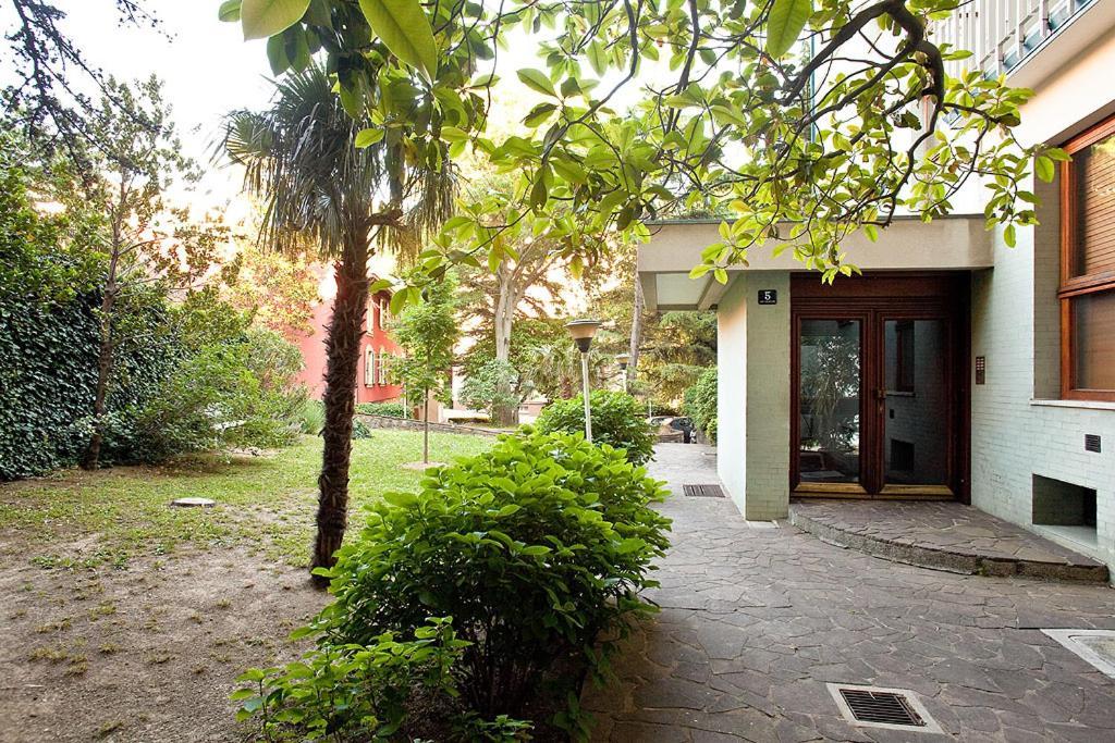 La Mansarda Delle Meraviglie B&B Superior ตรีเอสเต ภายนอก รูปภาพ