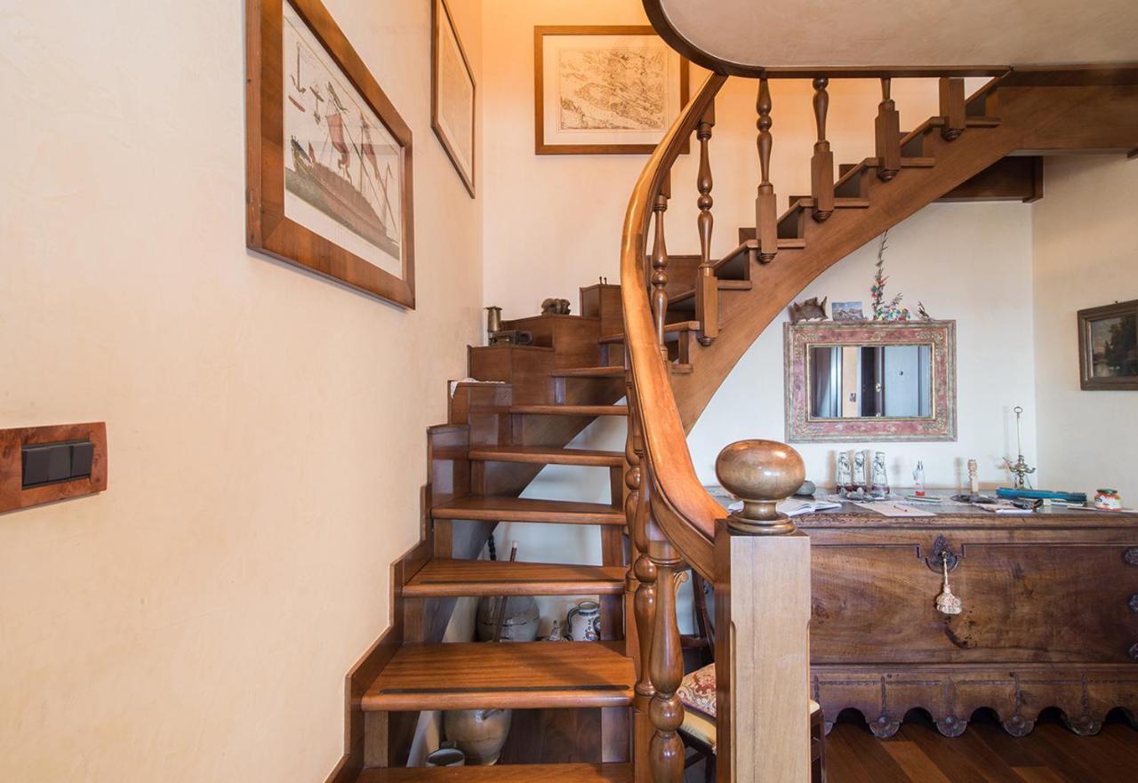 La Mansarda Delle Meraviglie B&B Superior ตรีเอสเต ภายนอก รูปภาพ